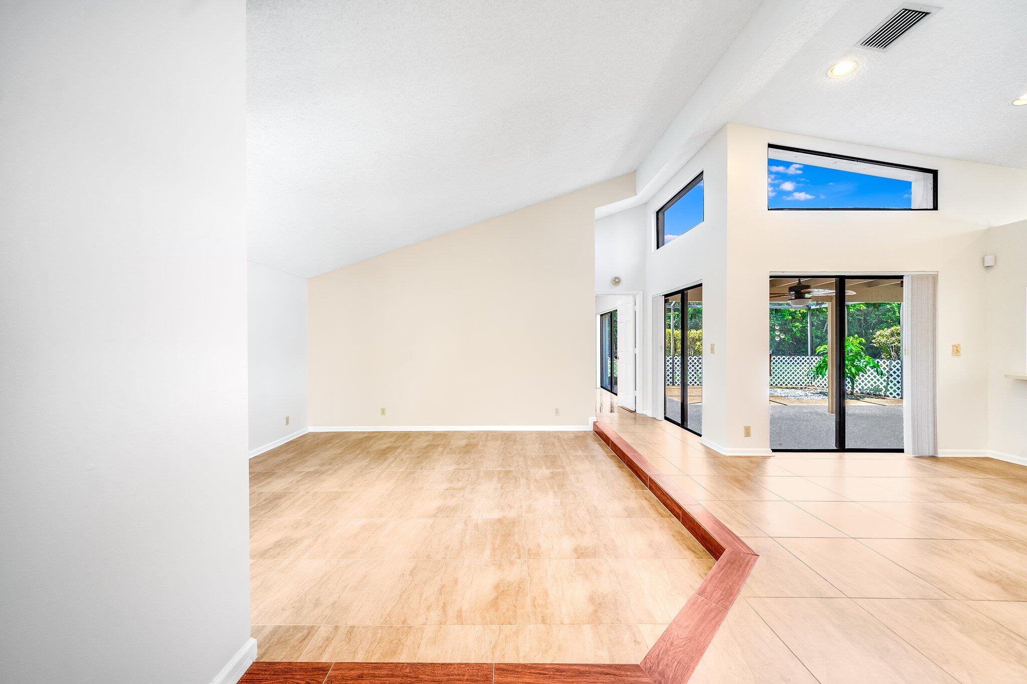 8895 Old Pine Road, Unit 4 Boca Raton, FL 33433 - Photo 9 of 42 17-web-or-mls-JOY02915