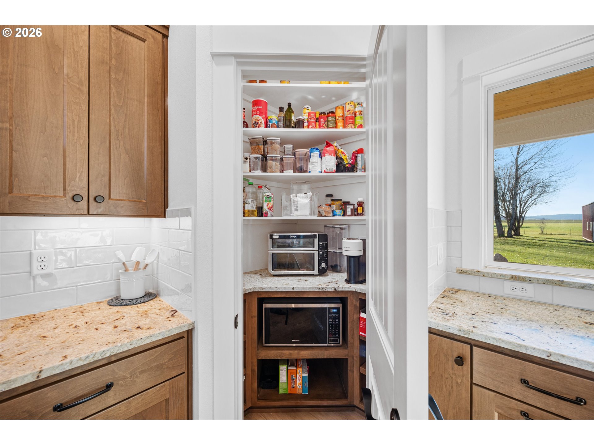 14490 Ballston Road Sheridan, OR 97378 - Photo 14 of 38