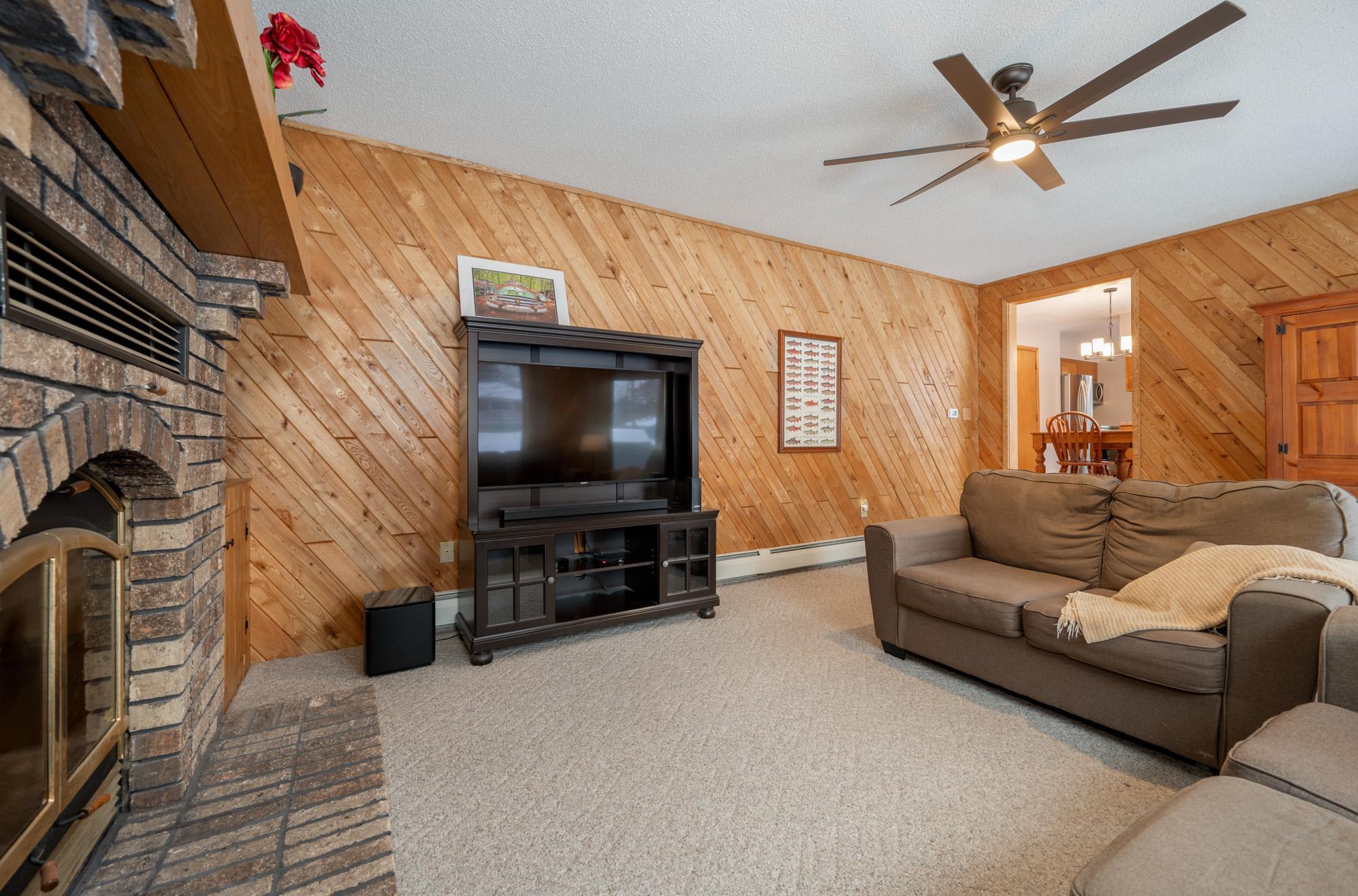 2004 Oak Street Grand Rapids, MN 55744 - Photo 18 of 42