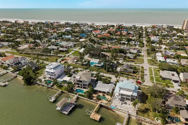 $1,175,000 | 829 Narcissus Avenue, Clearwater Beach, FL 33767