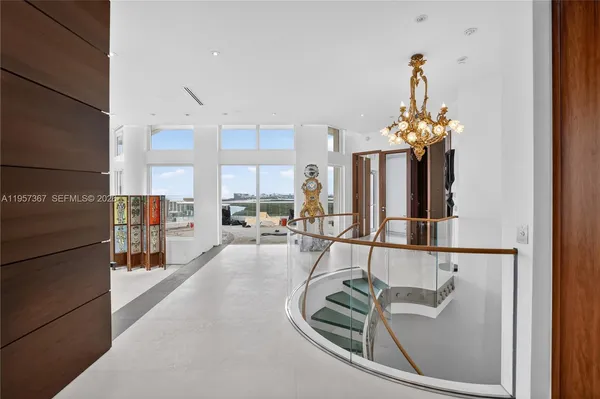 $5,995,000 | 2600 East Island Boulevard, Unit PH1, Aventura, FL 33160