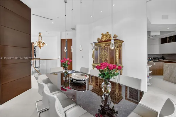 $5,995,000 | 2600 East Island Boulevard, Unit PH1, Aventura, FL 33160