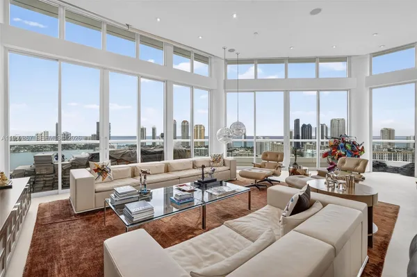 $5,995,000 | 2600 East Island Boulevard, Unit PH1, Aventura, FL 33160