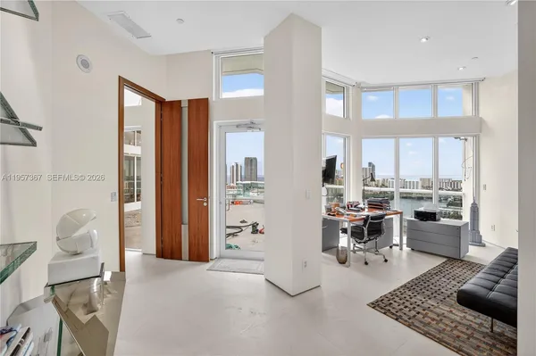 $5,995,000 | 2600 East Island Boulevard, Unit PH1, Aventura, FL 33160