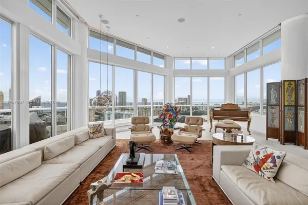$5,995,000 | 2600 East Island Boulevard, Unit PH1, Aventura, FL 33160