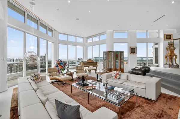 $5,995,000 | 2600 East Island Boulevard, Unit PH1, Aventura, FL 33160