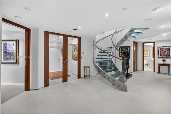 $5,995,000 | 2600 East Island Boulevard, Unit PH1, Aventura, FL 33160