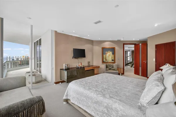 $5,995,000 | 2600 East Island Boulevard, Unit PH1, Aventura, FL 33160