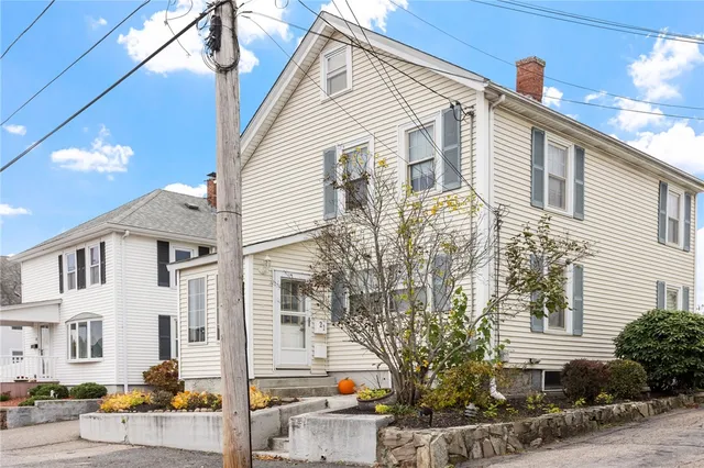 $499,000 | 21 Donnelly Street, East Providence, RI 02914