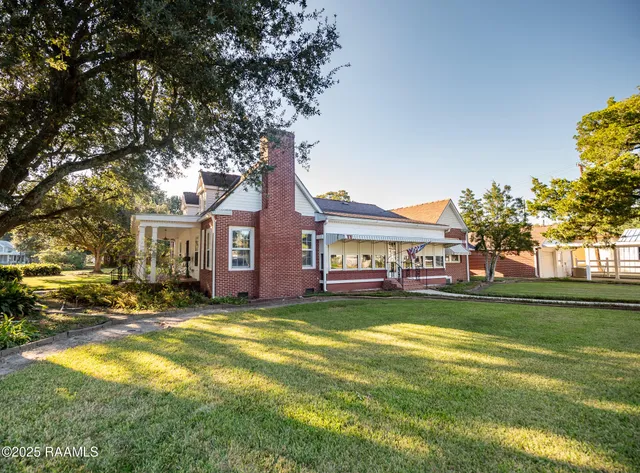 $260,000 | 415 Mcmurtry Street, Gueydan, LA 70542