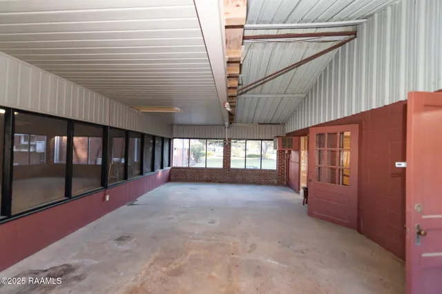 $260,000 | 415 Mcmurtry Street, Gueydan, LA 70542