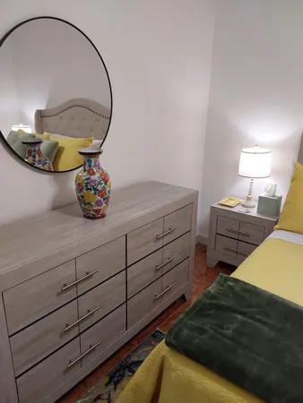 $950 | Undisclosed Address, Lauderdale Lakes, FL 33313