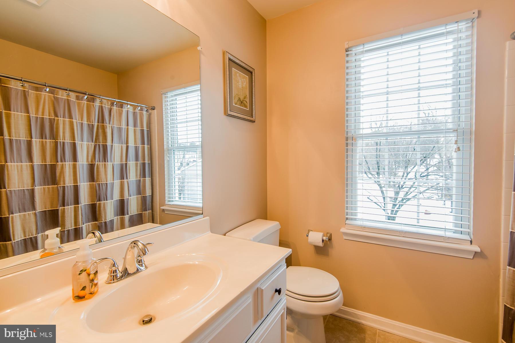 6721 Hunter Road Elkridge, MD 21075 - Photo 22 of 30 Upper Level Bath