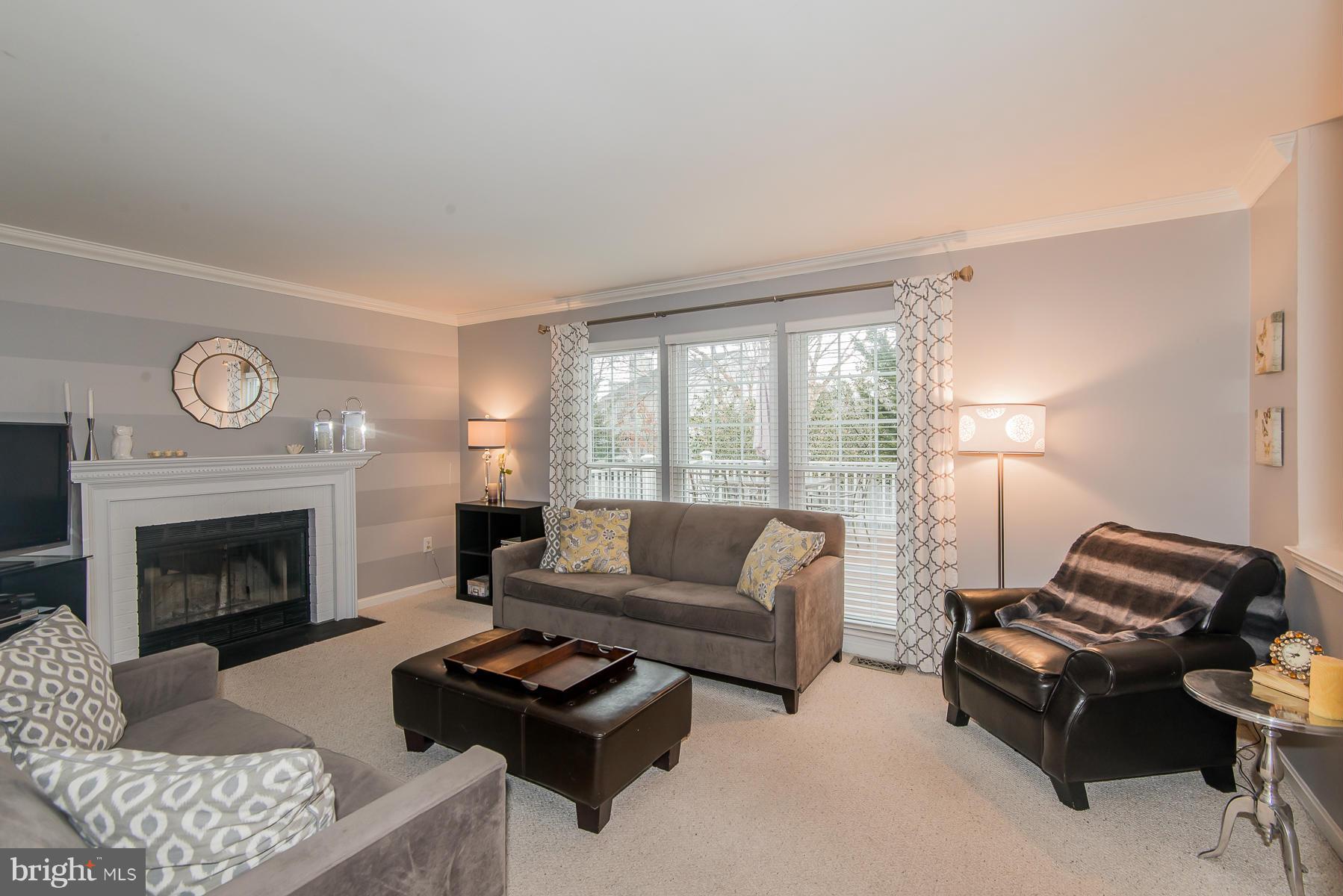 6721 Hunter Road Elkridge, MD 21075 - Photo 8 of 30 Family Room