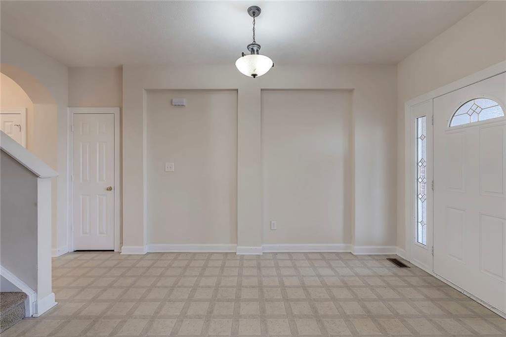 5245 Choctaw Ridge Way Indianapolis, IN 46239 - Photo 4 of 48
