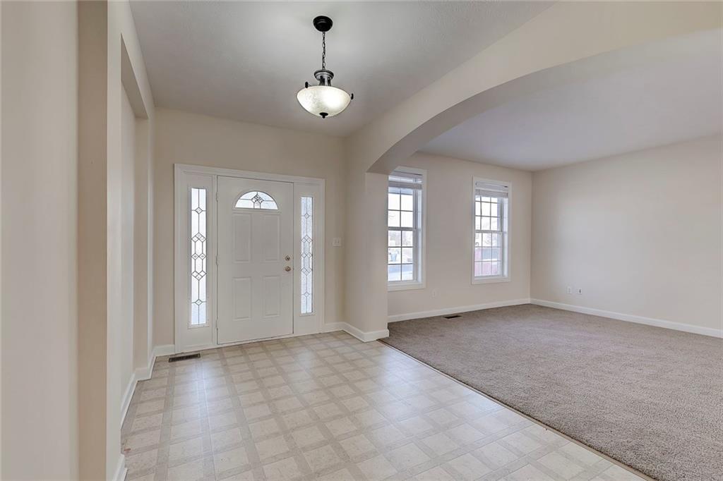 5245 Choctaw Ridge Way Indianapolis, IN 46239 - Photo 6 of 48