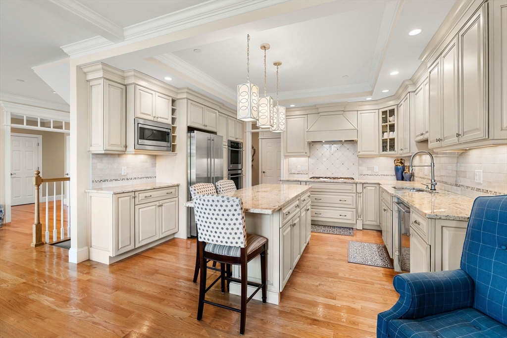 9 Muirfield Circle, Unit 9 Andover, MA 01810 - Photo 3 of 42
