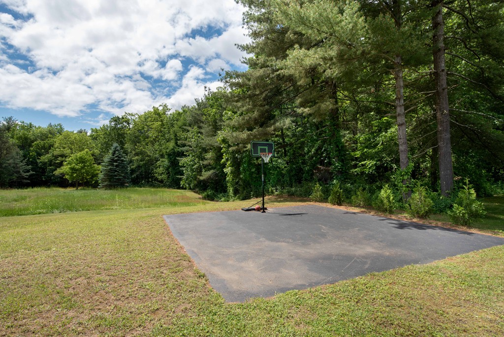 1268 Burts Pit Road Northampton, MA 01062 - Photo 10 of 26