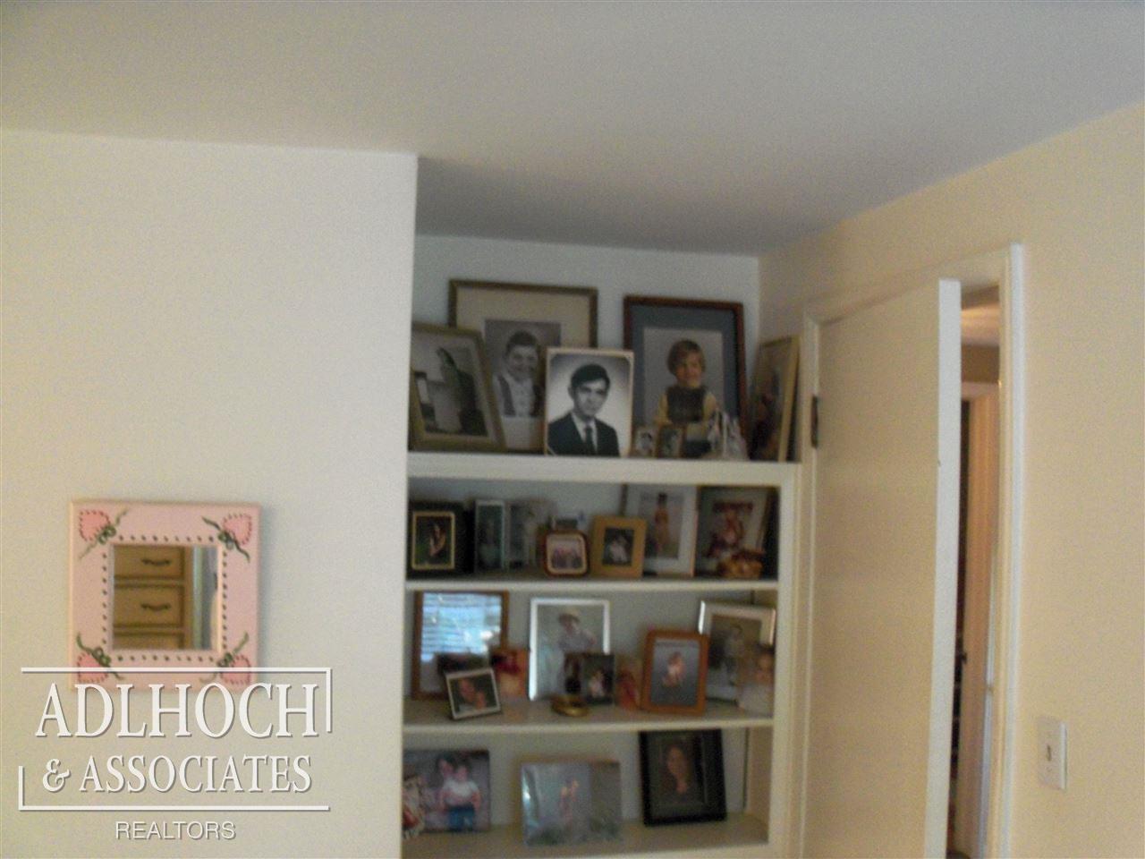 75 Colonial Road Grosse Pointe Shores, MI 48236 - Photo 16 of 19