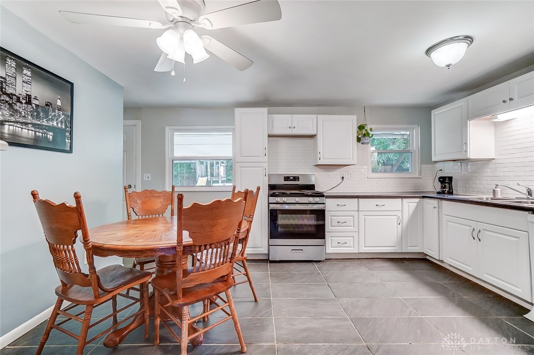 5756 Benedict Road Huber Heights, OH 45424 - Photo 11 of 36