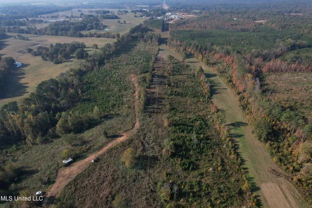 $1,499,712 | 7 Off Highway, Coffeeville, MS 38922