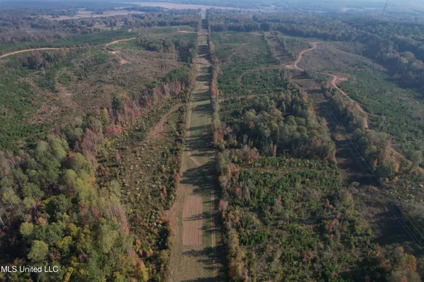 $1,499,712 | 7 Off Highway, Coffeeville, MS 38922