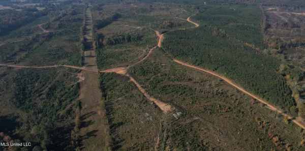 $1,499,712 | 7 Off Highway, Coffeeville, MS 38922