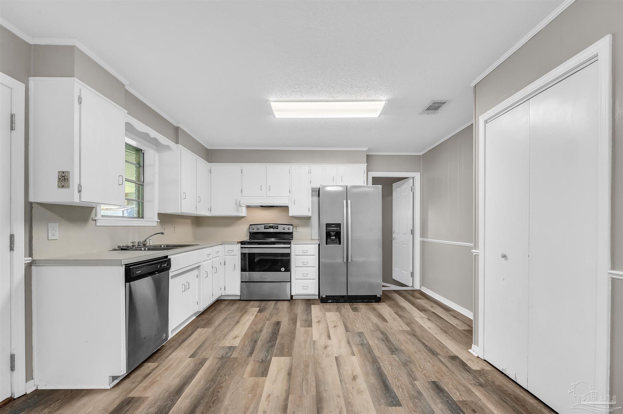 2382 Ryale Road Cantonment, FL 32533 - Photo 12 of 51 Gallery Image 12