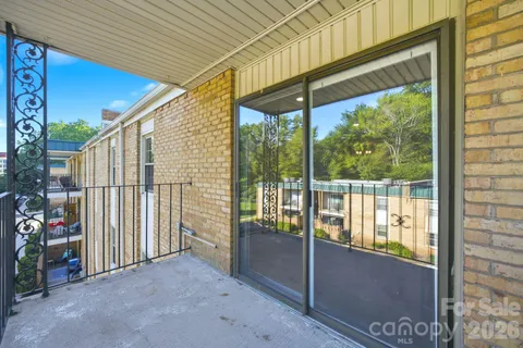 $285,000 | 4739 Hedgemore Drive, Charlotte, NC 28209
