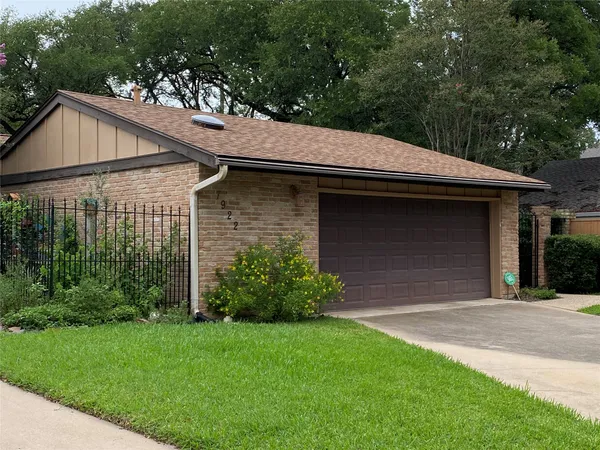 $3,200 | 7922 Ridgeline North, Austin, TX 78759