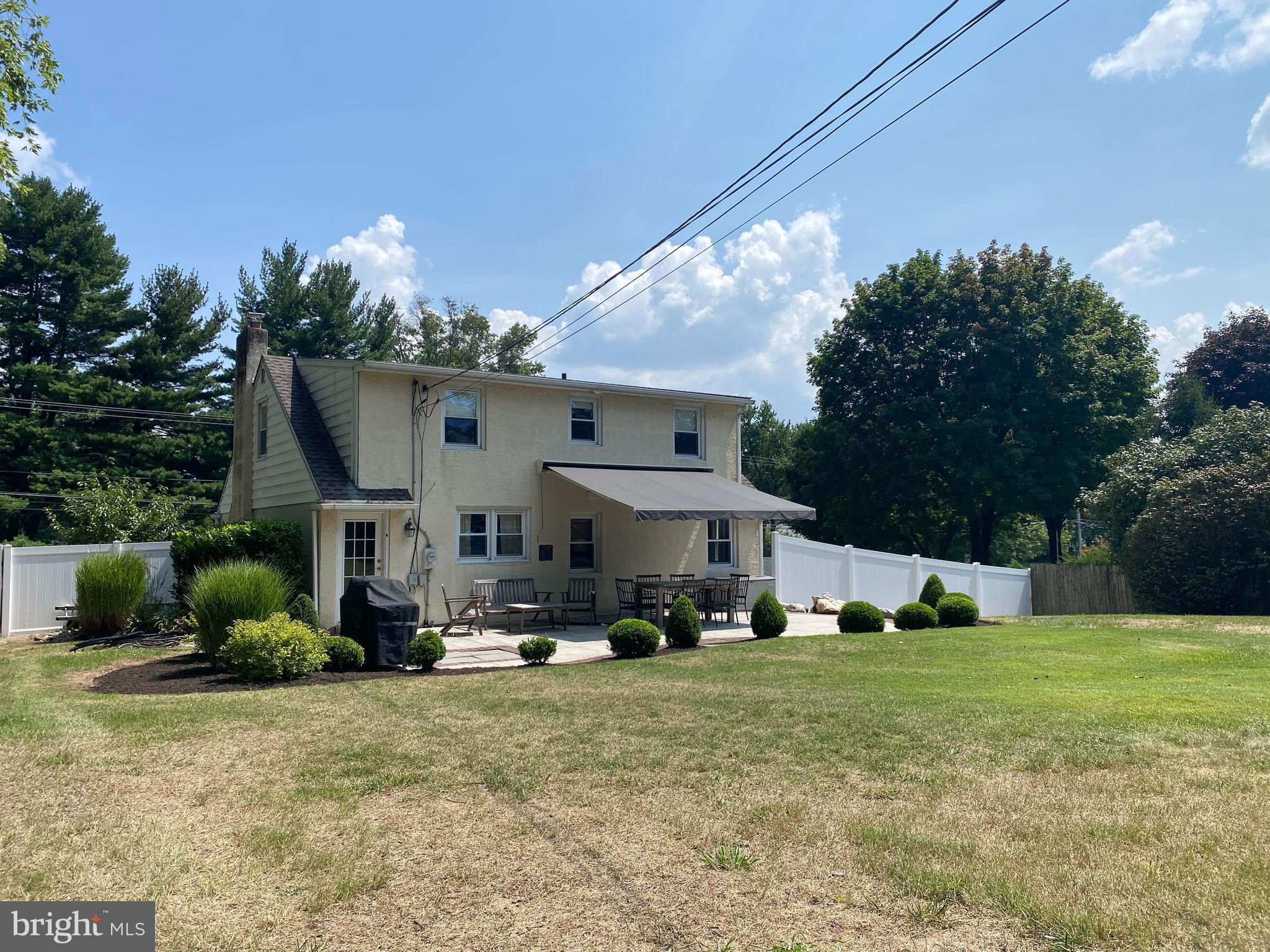 652 Holland Road Southampton, PA 18966 - Photo 4 of 55