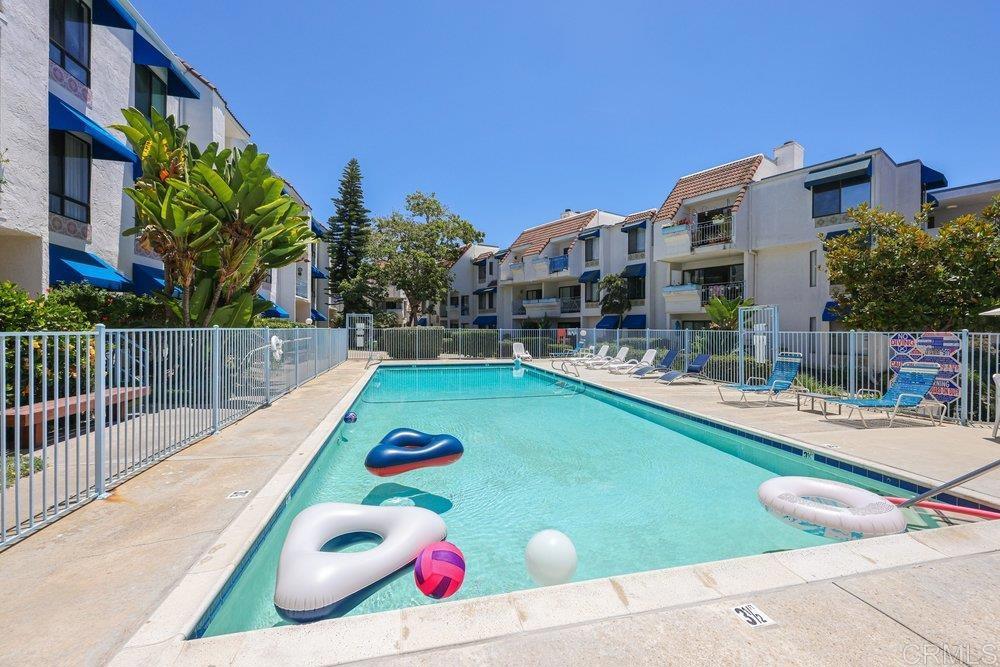 8310 Regents Road, Unit 1E San Diego, CA 92122 - Photo 19 of 31