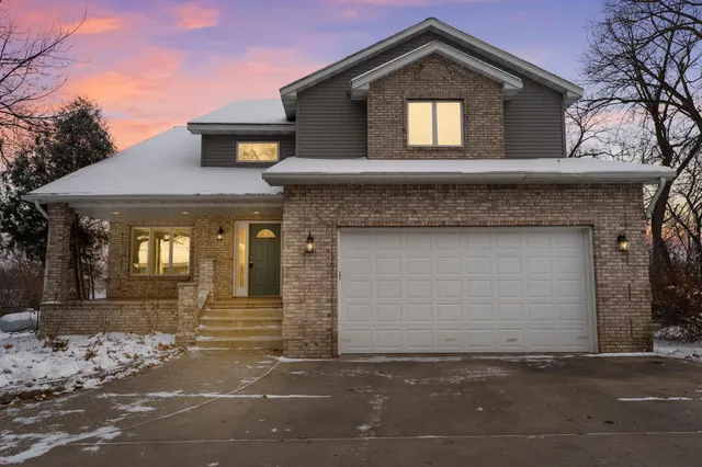 $449,000 | 17042 250th Avenue, Paynesville, MN 56362