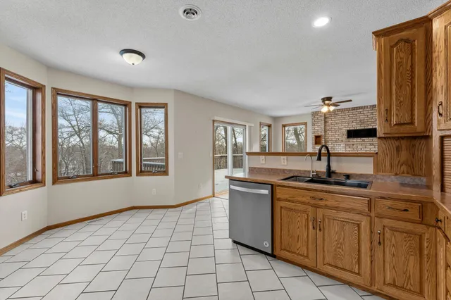 $449,000 | 17042 250th Avenue, Paynesville, MN 56362