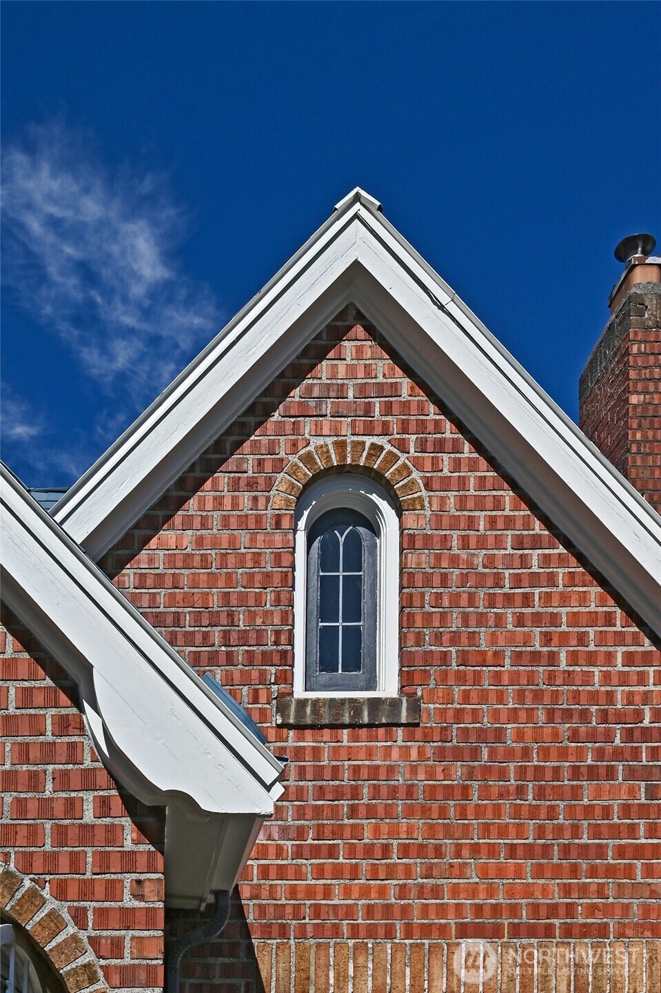 334 Northeast 57th Street Seattle, WA 98105 - Photo 3 of 39