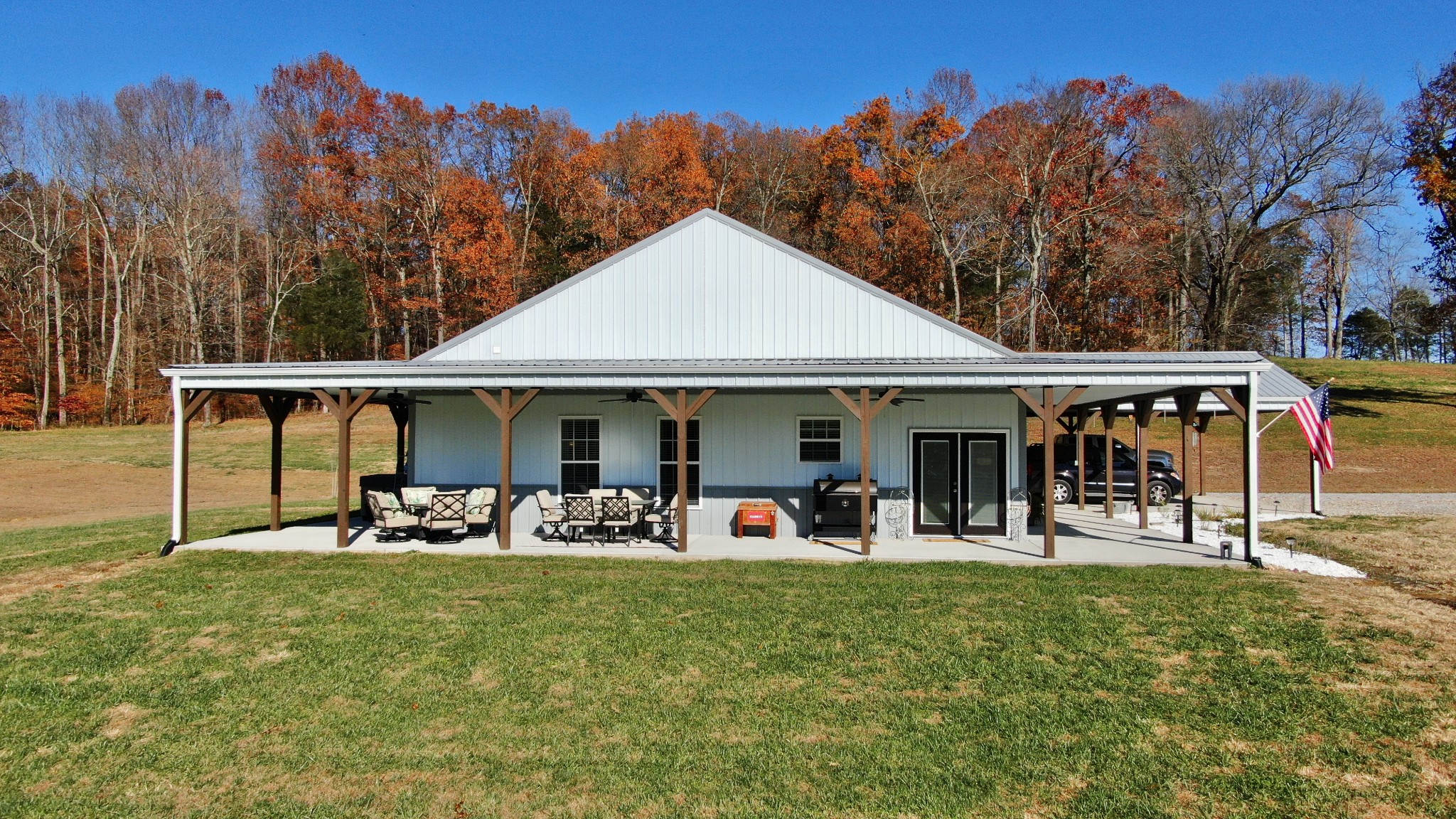 191 Doug Williams Road Portland, TN 37148 - Photo 2 of 51 a front view of a house with garden