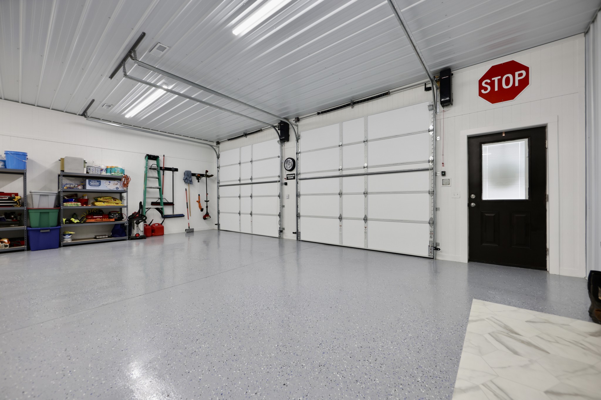 191 Doug Williams Road Portland, TN 37148 - Photo 18 of 51 a view of a garage