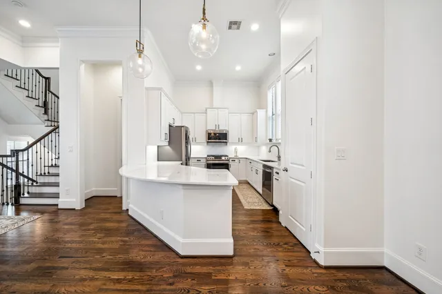 $465,000 | 1857 Dart Street, Houston, TX 77007