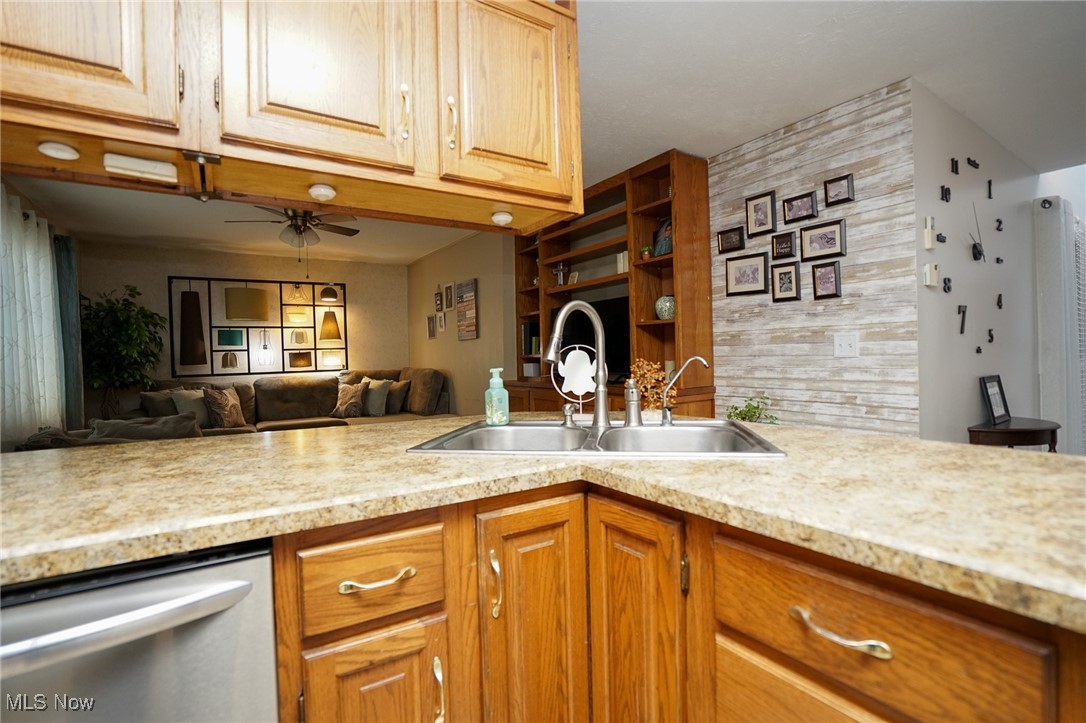 898 East Calla Road Youngstown, OH 44514 - Photo 10 of 29 Gallery Image 10
