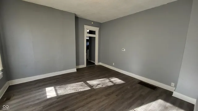 $750 | 1122 Unit A N Dearborn Street, Indianapolis, IN 46201