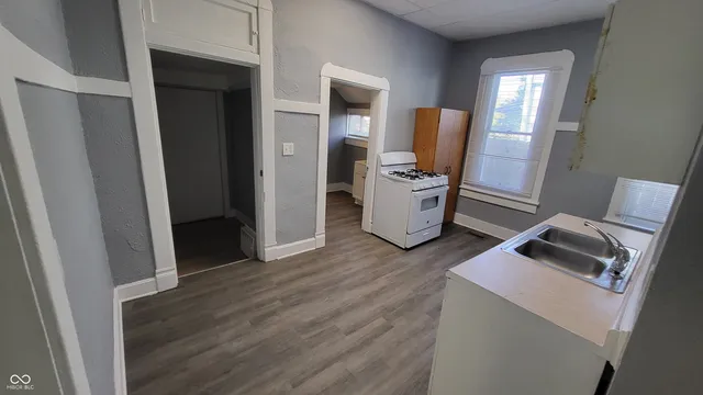 $750 | 1122 Unit A N Dearborn Street, Indianapolis, IN 46201