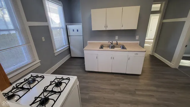 $750 | 1122 Unit A N Dearborn Street, Indianapolis, IN 46201