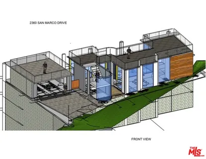 a view of a back yard of the house