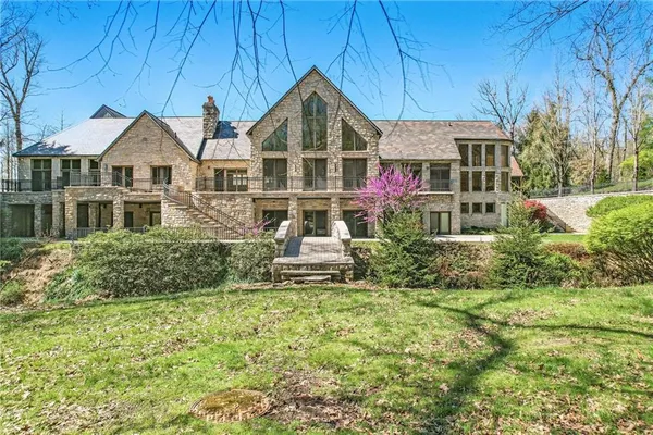 $3,900,000 | 1700 Forker Boulevard, Hermitage, PA 16148