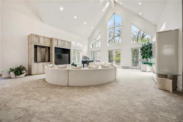 $3,900,000 | 1700 Forker Boulevard, Hermitage, PA 16148