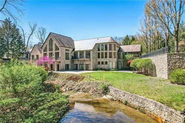 $3,900,000 | 1700 Forker Boulevard, Hermitage, PA 16148