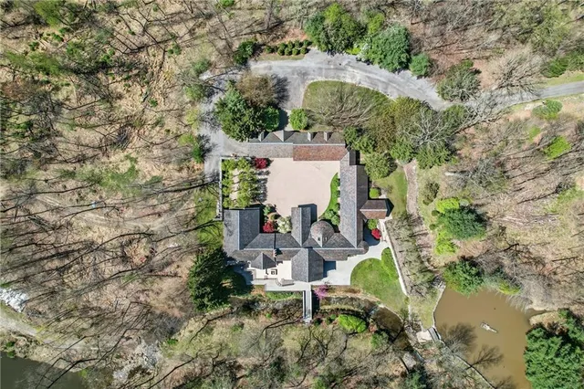 $3,900,000 | 1700 Forker Boulevard, Hermitage, PA 16148