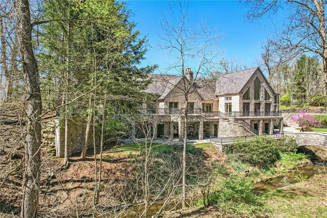 $3,900,000 | 1700 Forker Boulevard, Hermitage, PA 16148