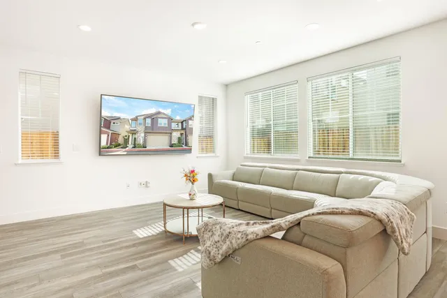 $789,000 | 98 East Calder Drive, Mountain House, CA 95391