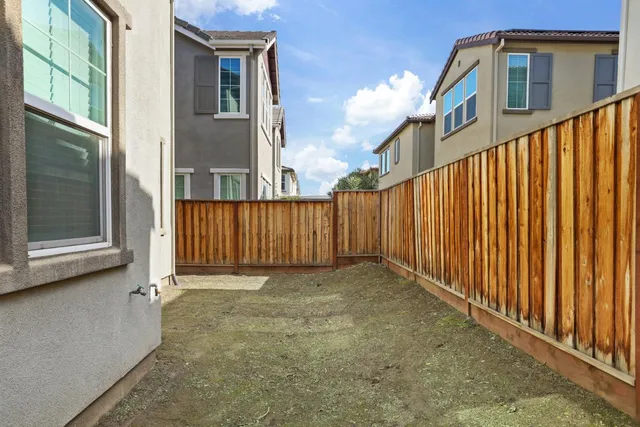 $789,000 | 98 East Calder Drive, Mountain House, CA 95391